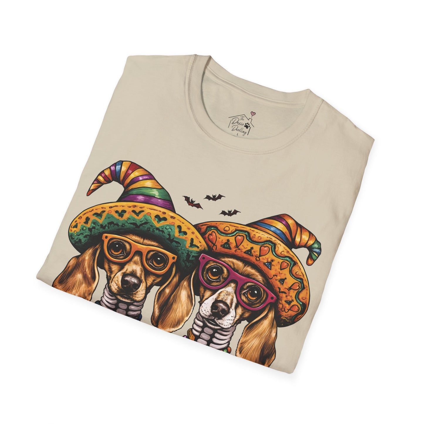 "Viva los Doxies!" Tan Smooth-Haired Dachshund Halloween Unisex Softstyle T-Shirt