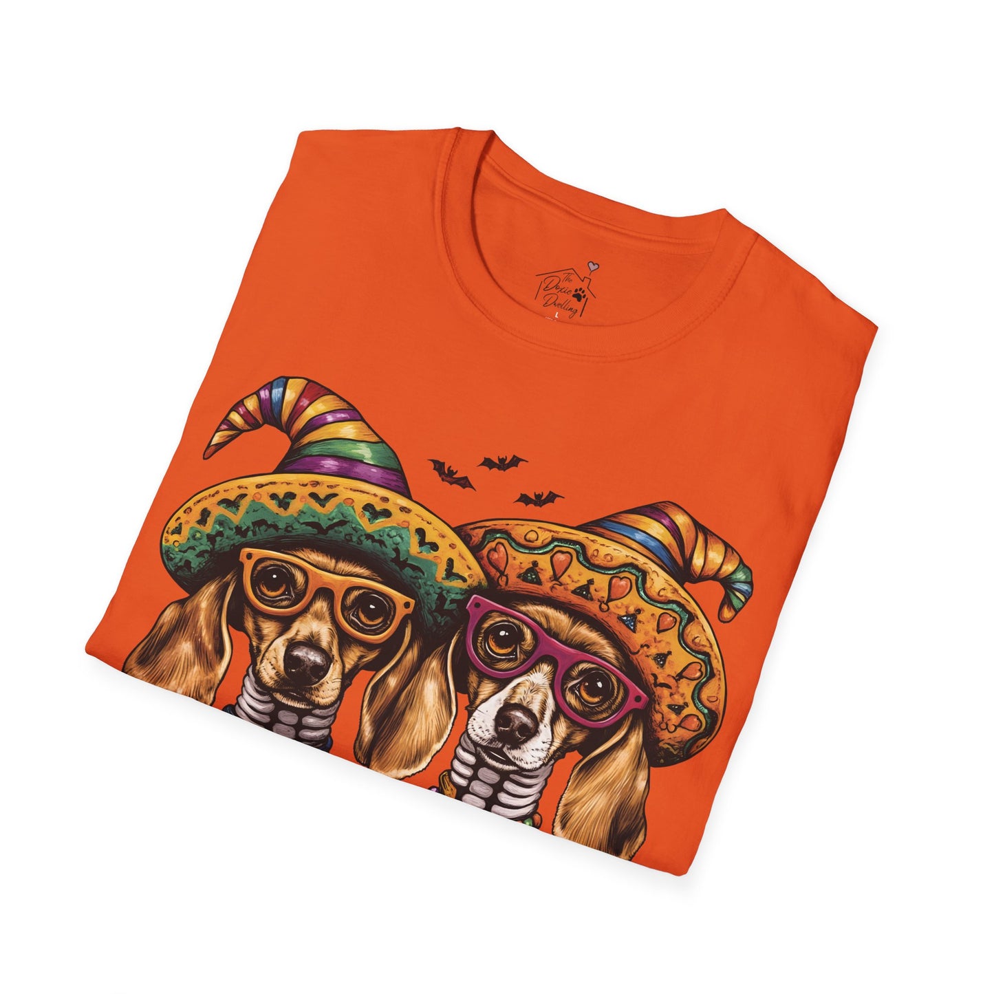"Viva los Doxies!" Tan Smooth-Haired Dachshund Halloween Unisex Softstyle T-Shirt