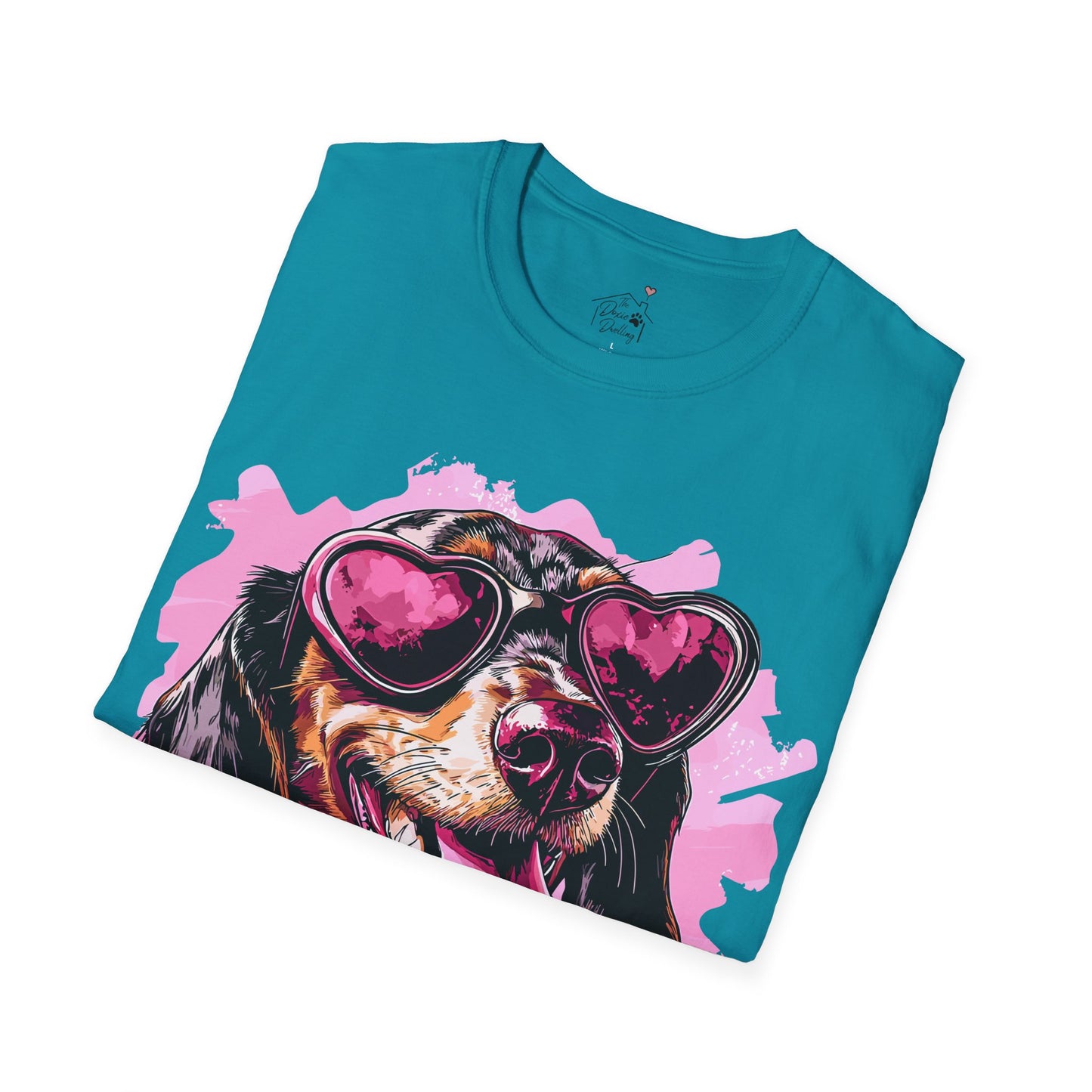 "Heart Eyes" Black & Tan Smooth-Haired Dachshund Unisex Softstyle T-Shirt
