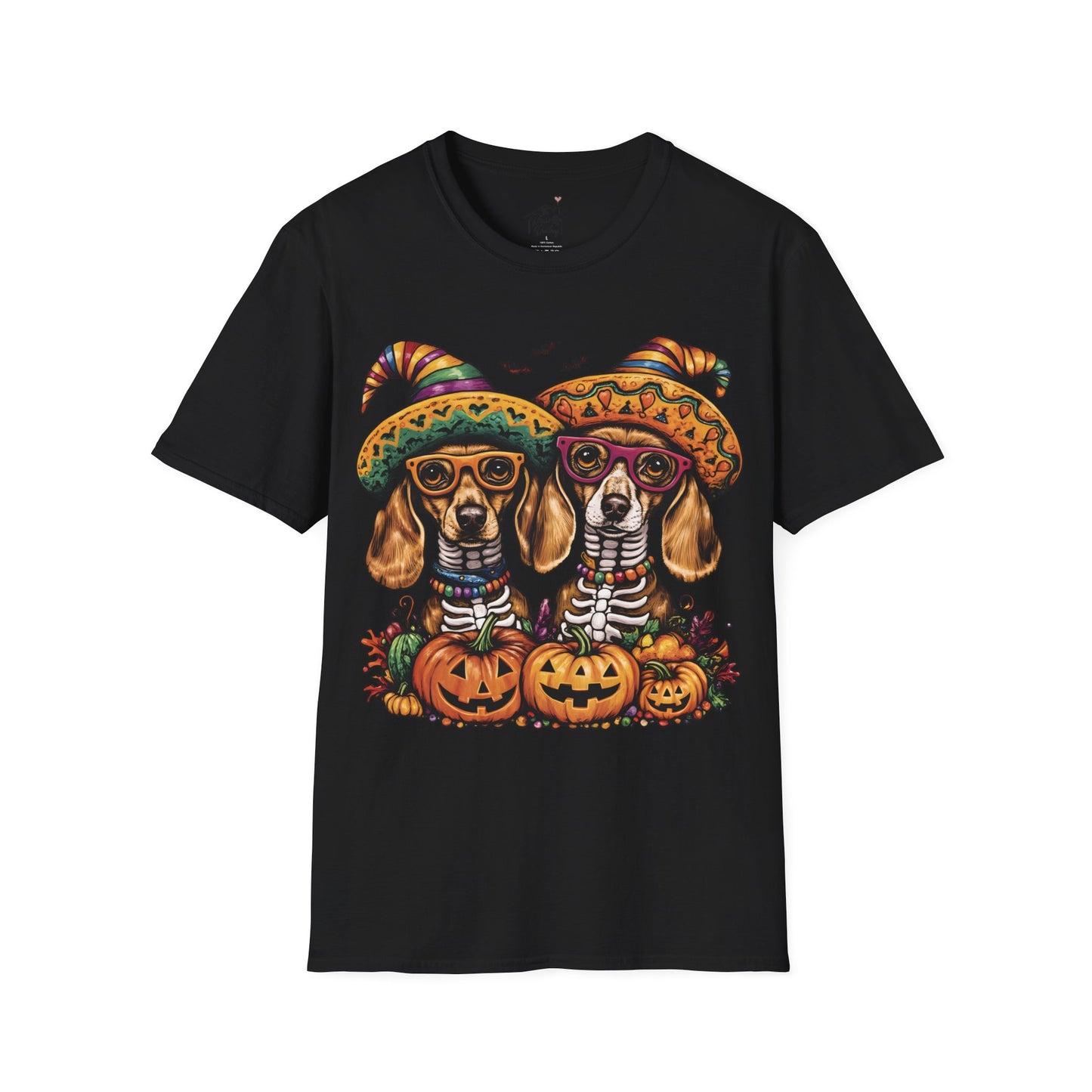 "Viva los Doxies!" Tan Smooth-Haired Dachshund Halloween Unisex Softstyle T-Shirt