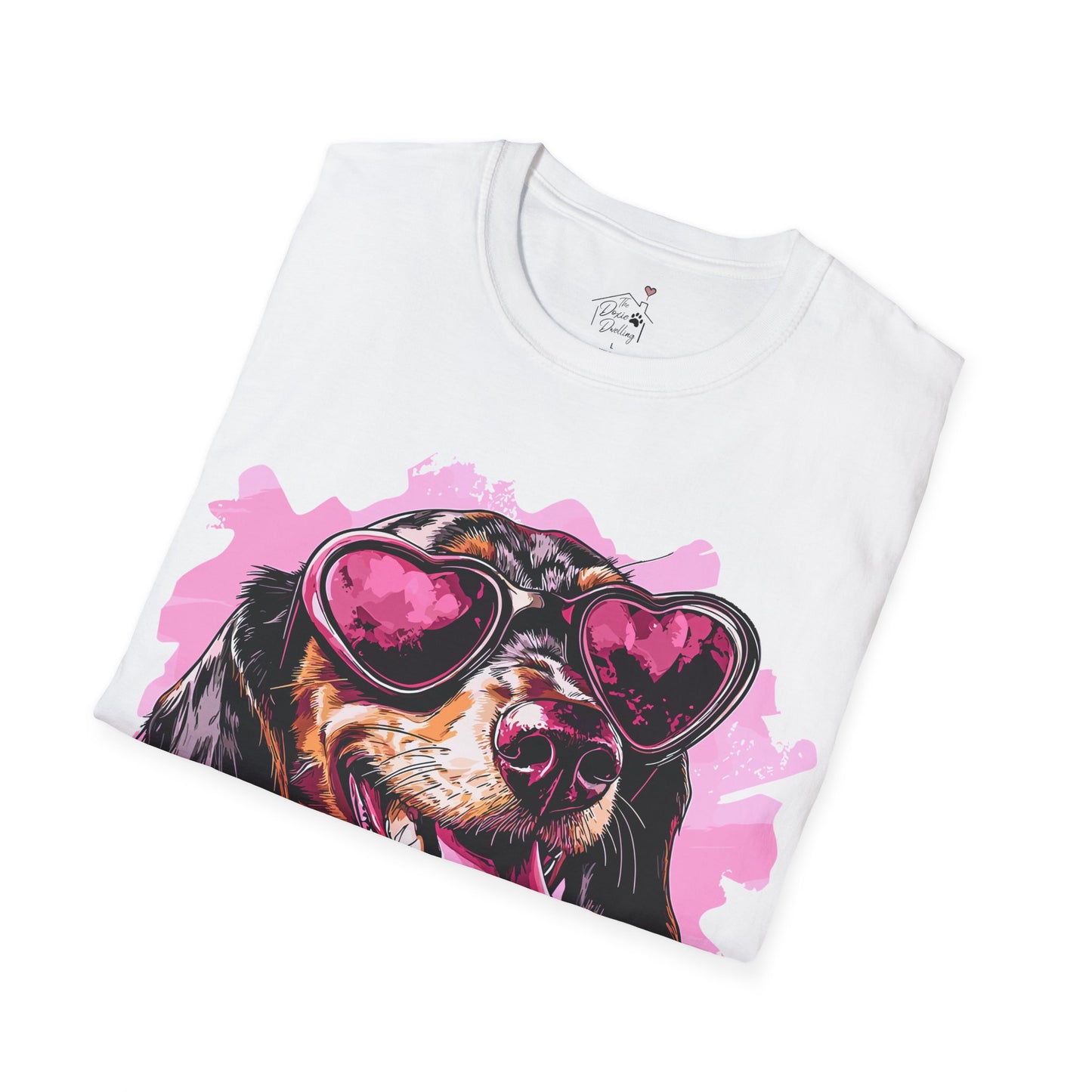"Heart Eyes" Black & Tan Smooth-Haired Dachshund Unisex Softstyle T-Shirt