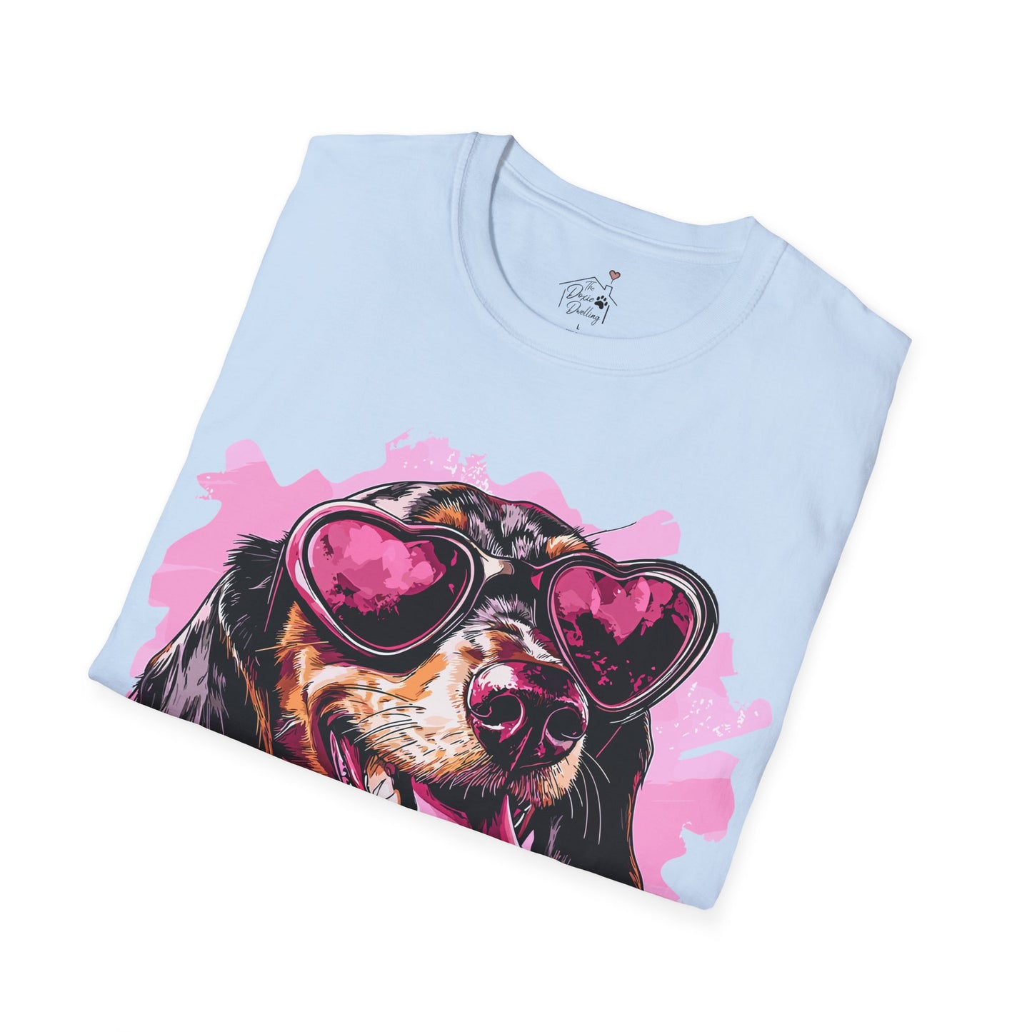 "Heart Eyes" Black & Tan Smooth-Haired Dachshund Unisex Softstyle T-Shirt