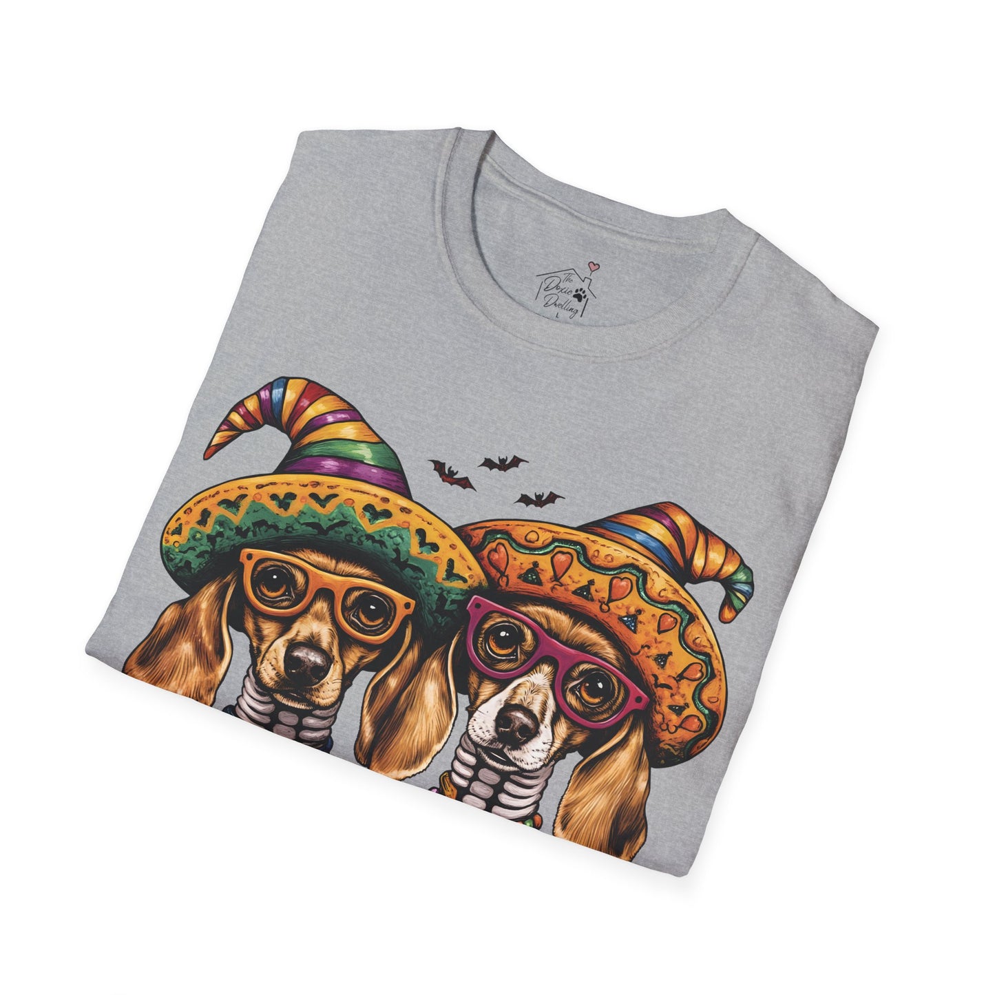 "Viva los Doxies!" Tan Smooth-Haired Dachshund Halloween Unisex Softstyle T-Shirt