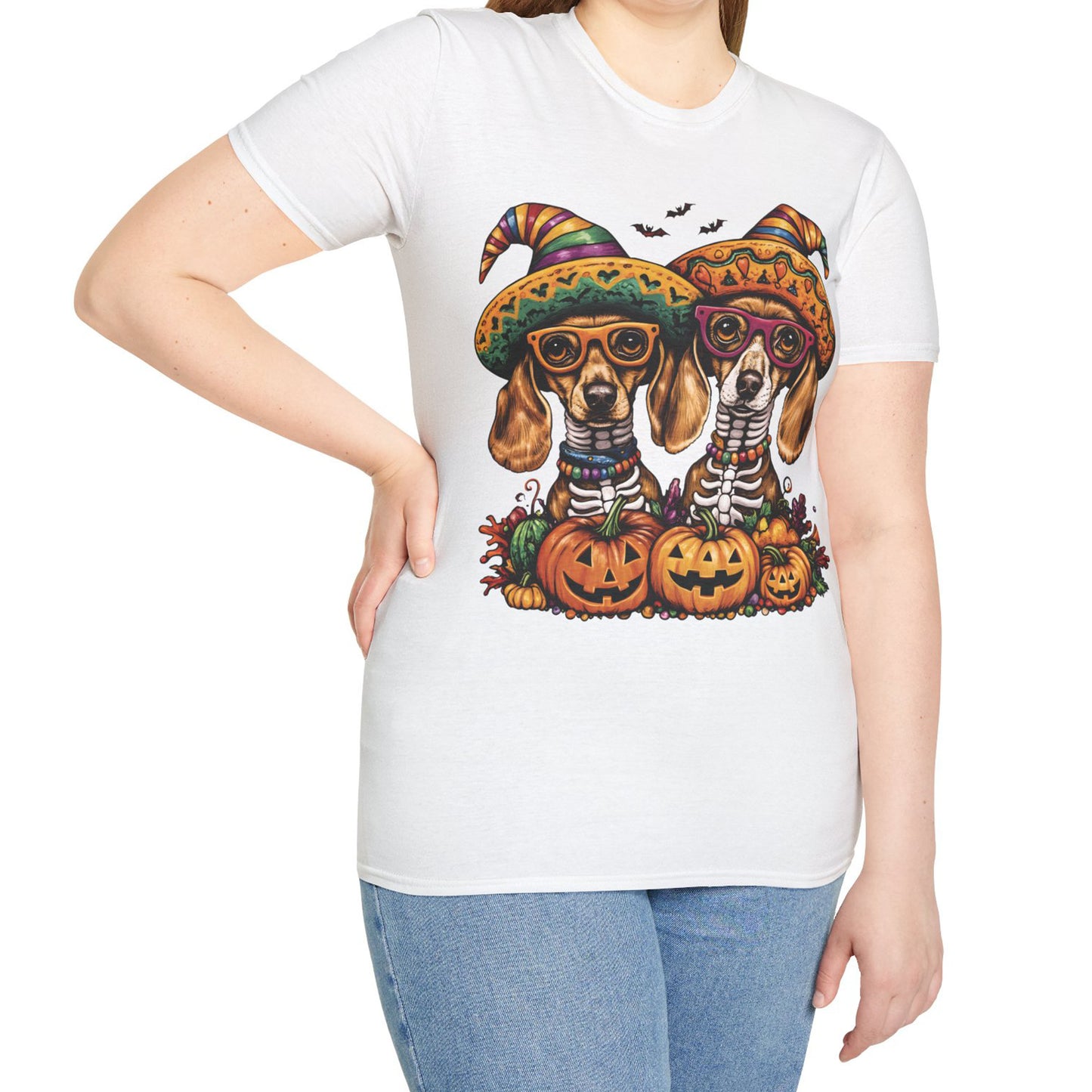 "Viva los Doxies!" Tan Smooth-Haired Dachshund Halloween Unisex Softstyle T-Shirt
