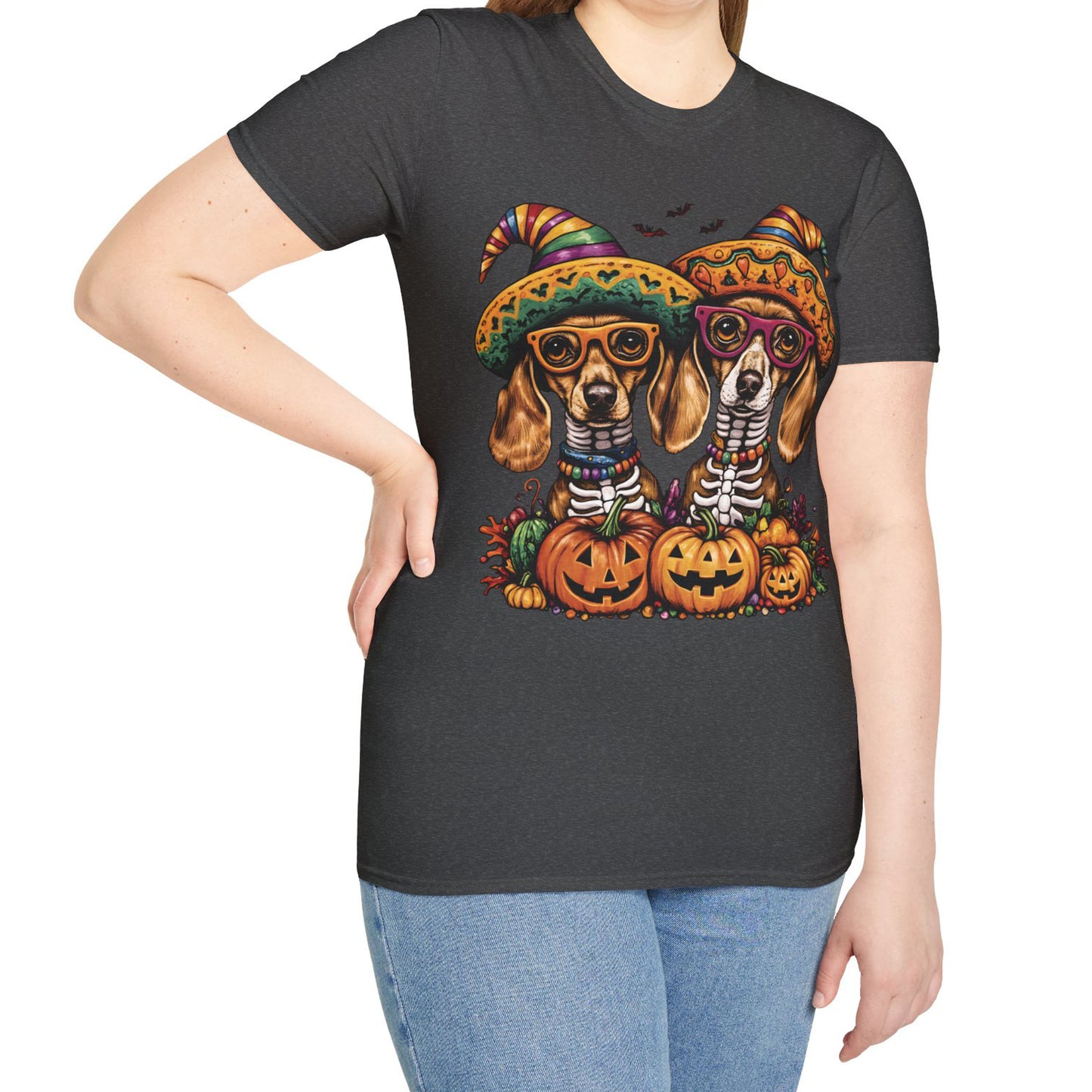 "Viva los Doxies!" Tan Smooth-Haired Dachshund Halloween Unisex Softstyle T-Shirt