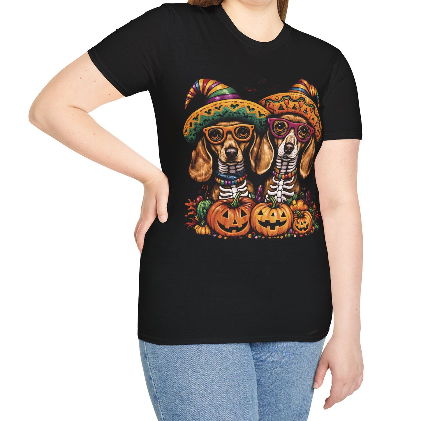 "Viva los Doxies!" Tan Smooth-Haired Dachshund Halloween Unisex Softstyle T-Shirt