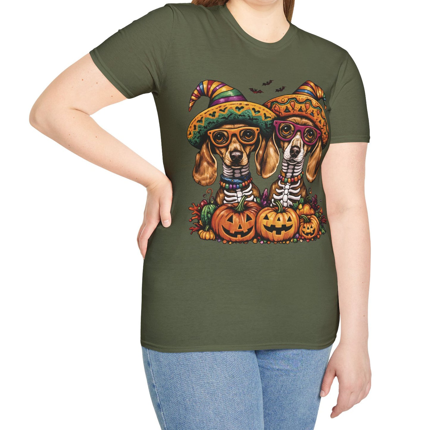 "Viva los Doxies!" Tan Smooth-Haired Dachshund Halloween Unisex Softstyle T-Shirt