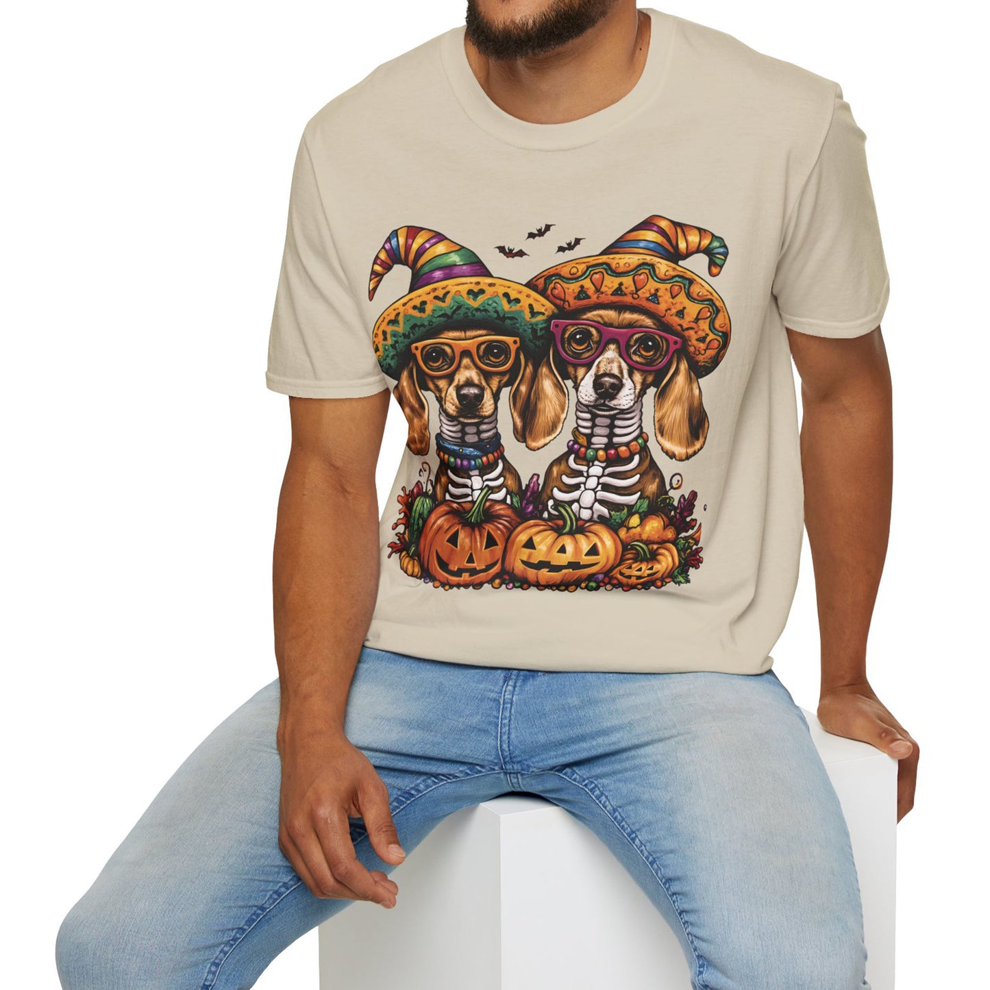 "Viva los Doxies!" Tan Smooth-Haired Dachshund Halloween Unisex Softstyle T-Shirt