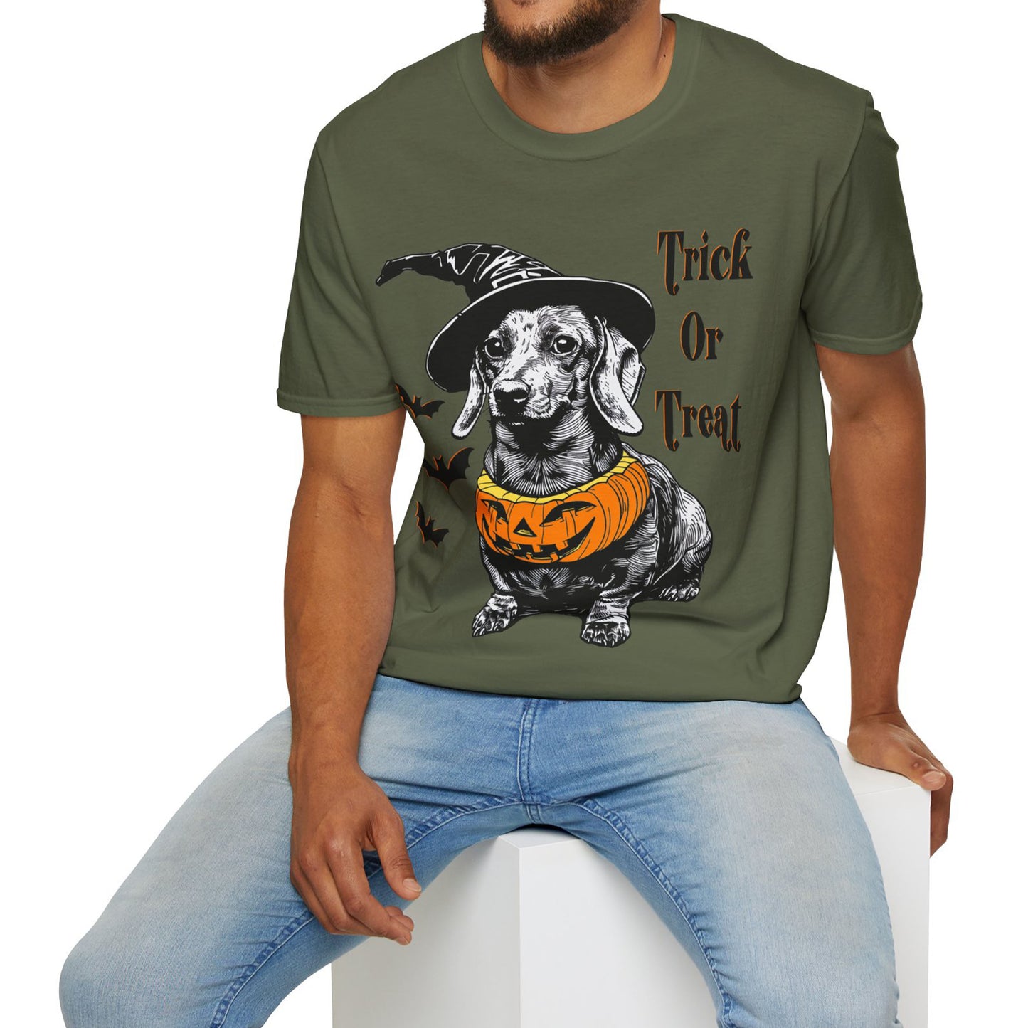"Trick Or Treat" Smooth-Haired Dachshund Halloween Unisex Softstyle T-Shirt