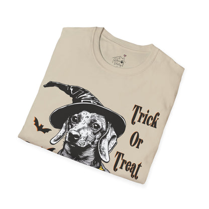 "Trick Or Treat" Smooth-Haired Dachshund Halloween Unisex Softstyle T-Shirt