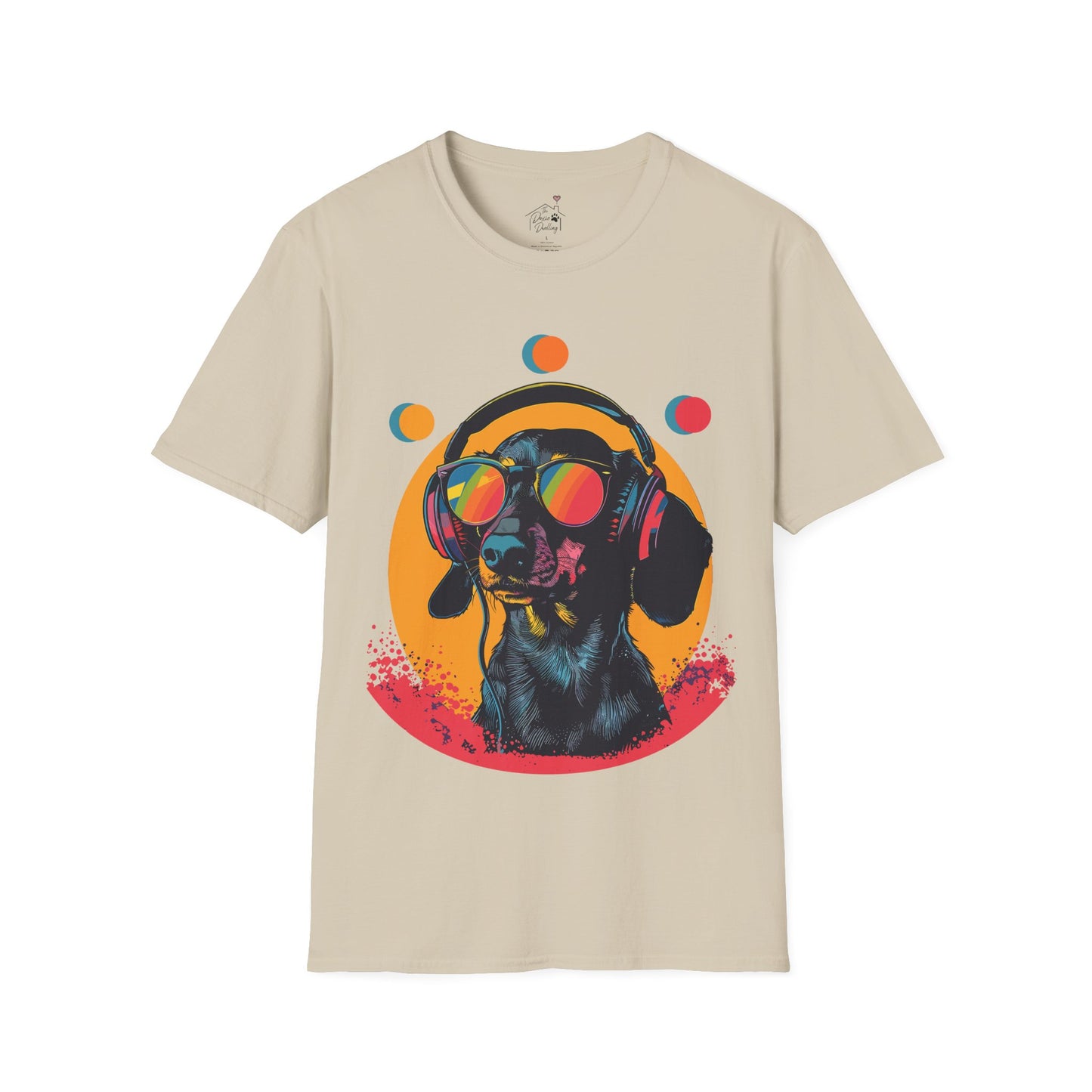 "Groove On" Black & Tan Smooth-Haired Dachshund Unisex Softstyle T-Shirt