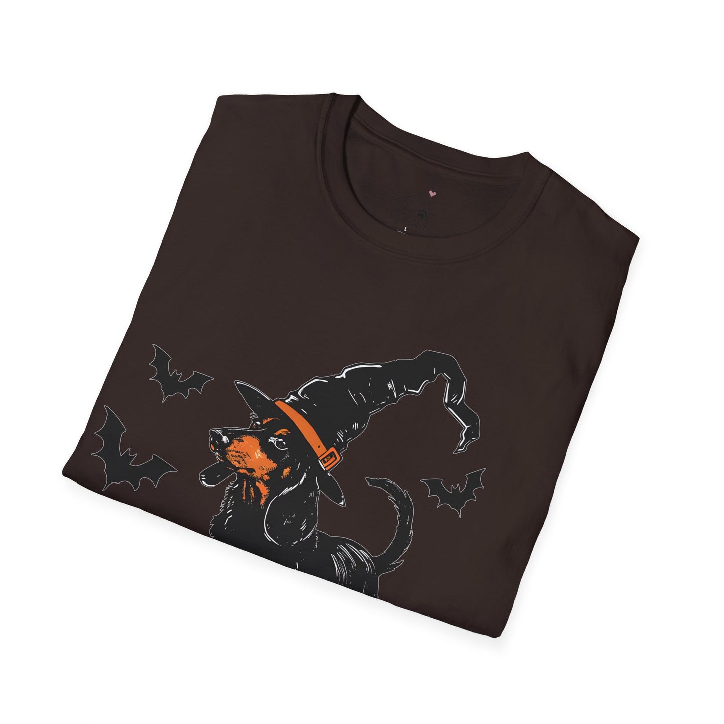 "Hocus Pocus" Black and Tan Smooth-Haired Dachshund Halloween Unisex Softstyle T-Shirt