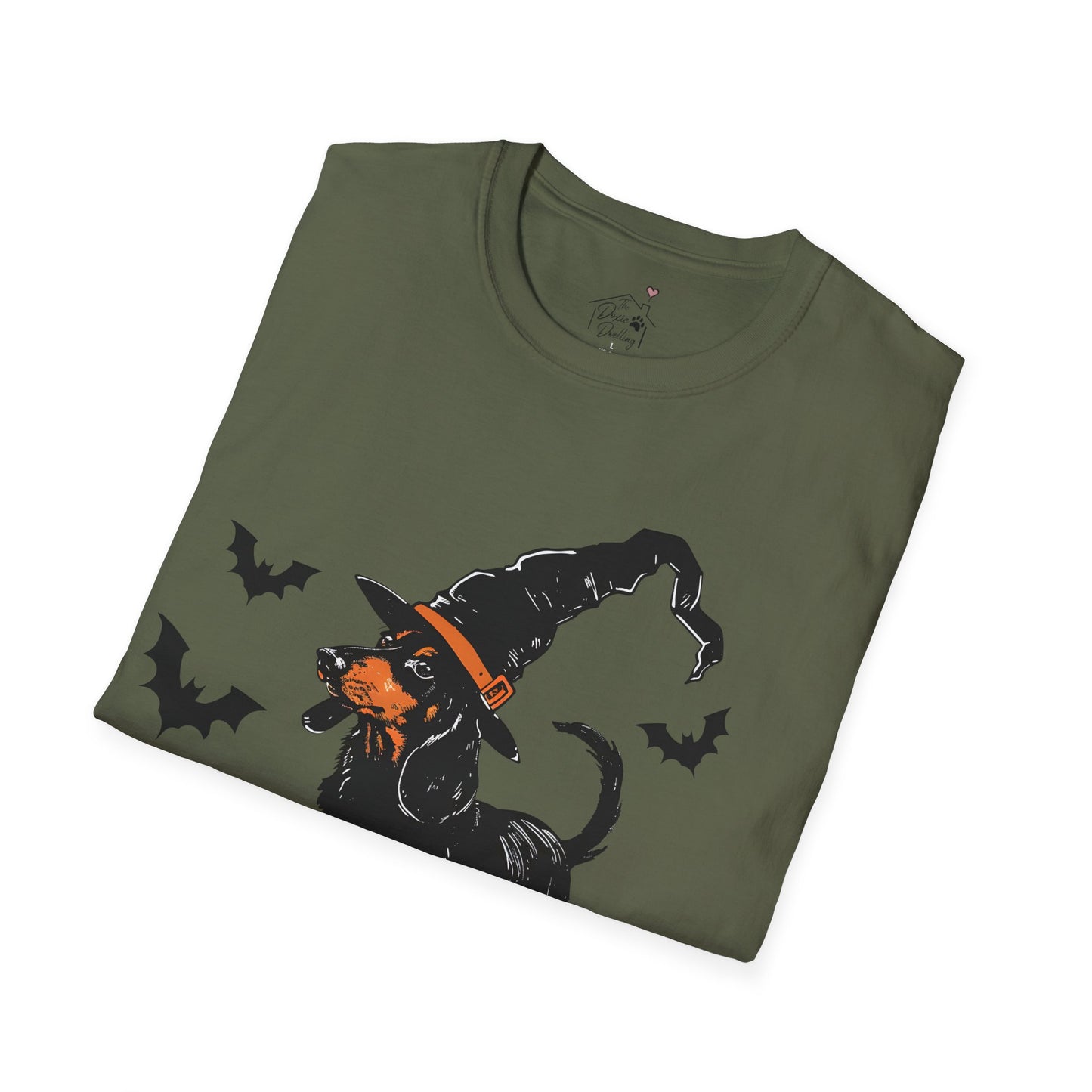 "Hocus Pocus" Black and Tan Smooth-Haired Dachshund Halloween Unisex Softstyle T-Shirt