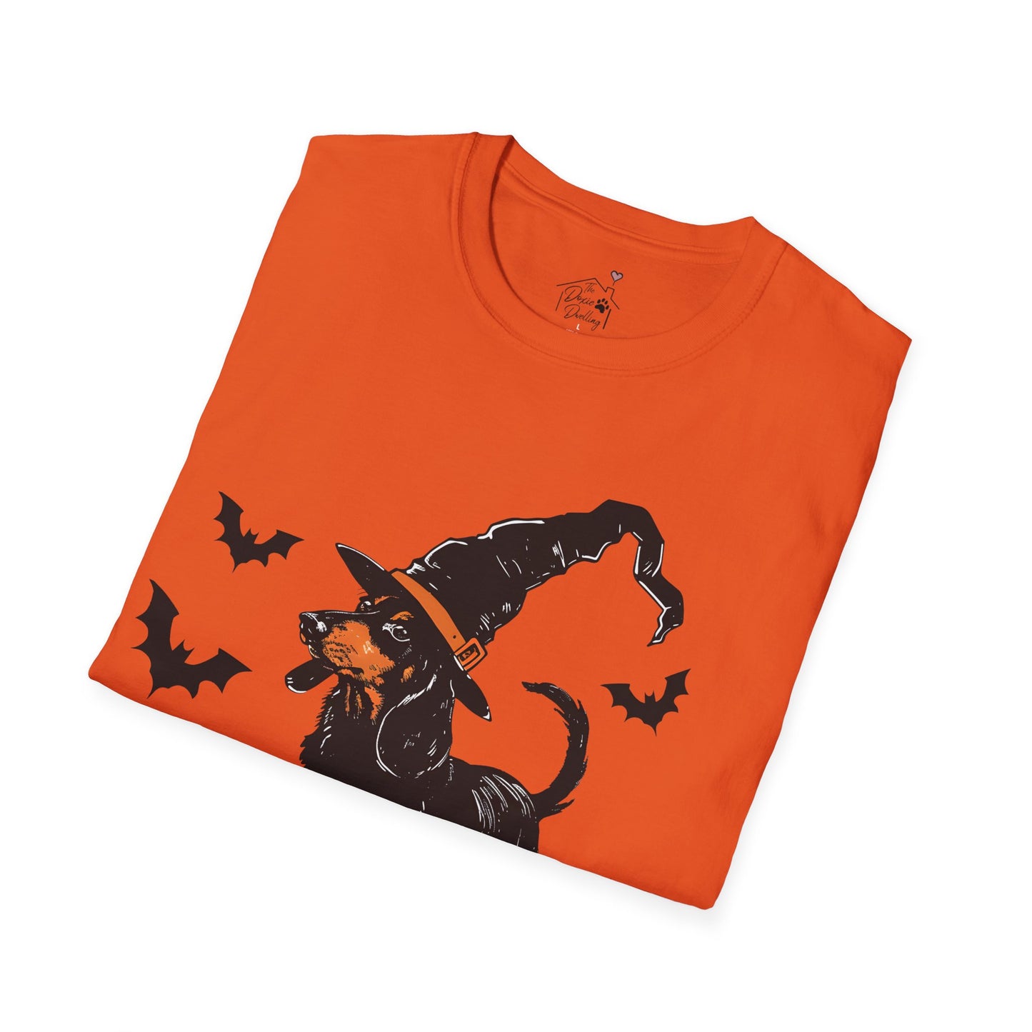 "Hocus Pocus" Black and Tan Smooth-Haired Dachshund Halloween Unisex Softstyle T-Shirt