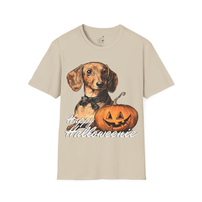 "Bowtie" Tan Smooth-Haired Dachshund Halloween Unisex Softstyle T-Shirt