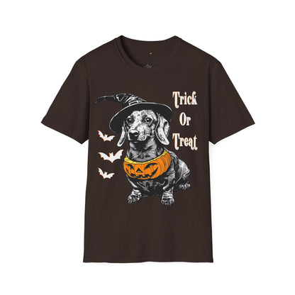 "Trick Or Treat" Smooth-Haired Dachshund Halloween Unisex Softstyle T-Shirt