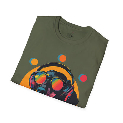 "Groove On" Black & Tan Smooth-Haired Dachshund Unisex Softstyle T-Shirt
