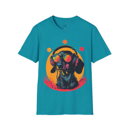 "Groove On" Black & Tan Smooth-Haired Dachshund Unisex Softstyle T-Shirt