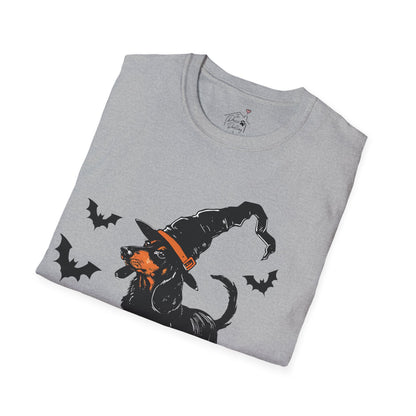 "Hocus Pocus" Black and Tan Smooth-Haired Dachshund Halloween Unisex Softstyle T-Shirt