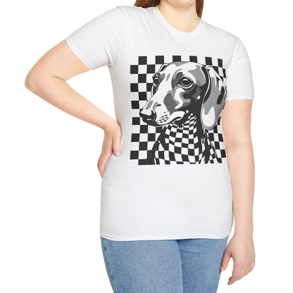"Check, Please!" Tan Smooth-Haired Dachshund Unisex Softstyle T-Shirt