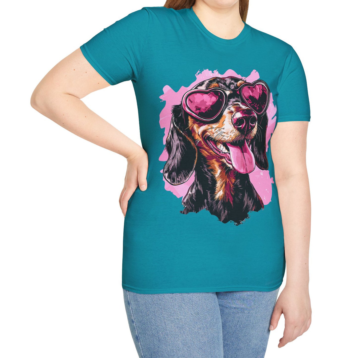 "Heart Eyes" Black & Tan Smooth-Haired Dachshund Unisex Softstyle T-Shirt