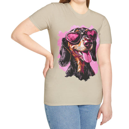 "Heart Eyes" Black & Tan Smooth-Haired Dachshund Unisex Softstyle T-Shirt