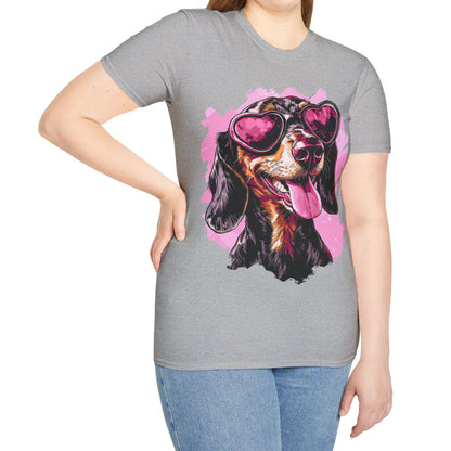 "Heart Eyes" Black & Tan Smooth-Haired Dachshund Unisex Softstyle T-Shirt