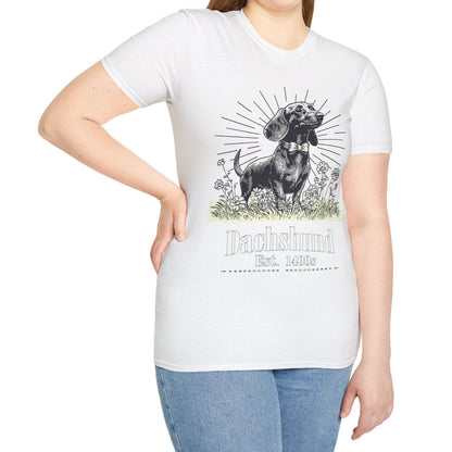 "Circa" Smooth-Haired Dachshund Unisex Softstyle T-Shirt