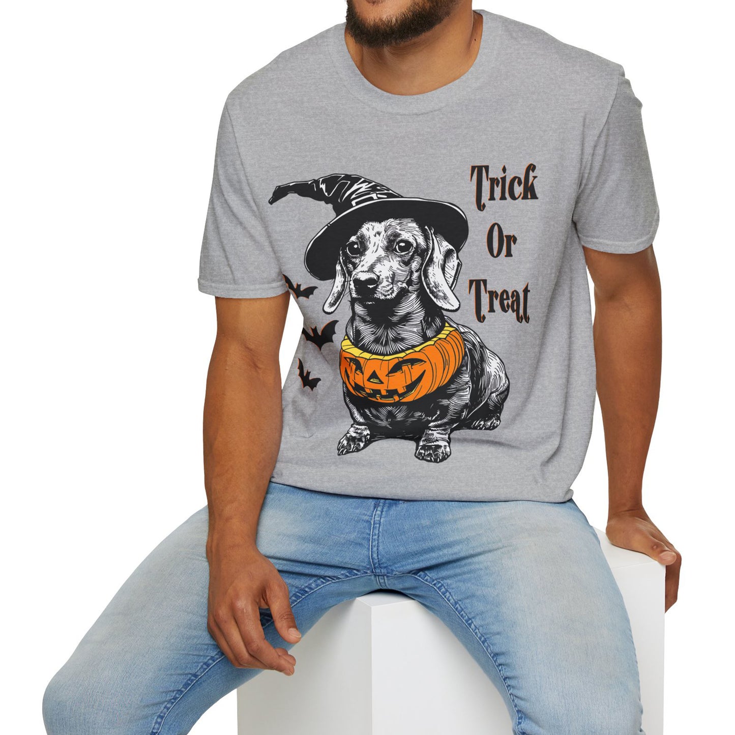 "Trick Or Treat" Smooth-Haired Dachshund Halloween Unisex Softstyle T-Shirt