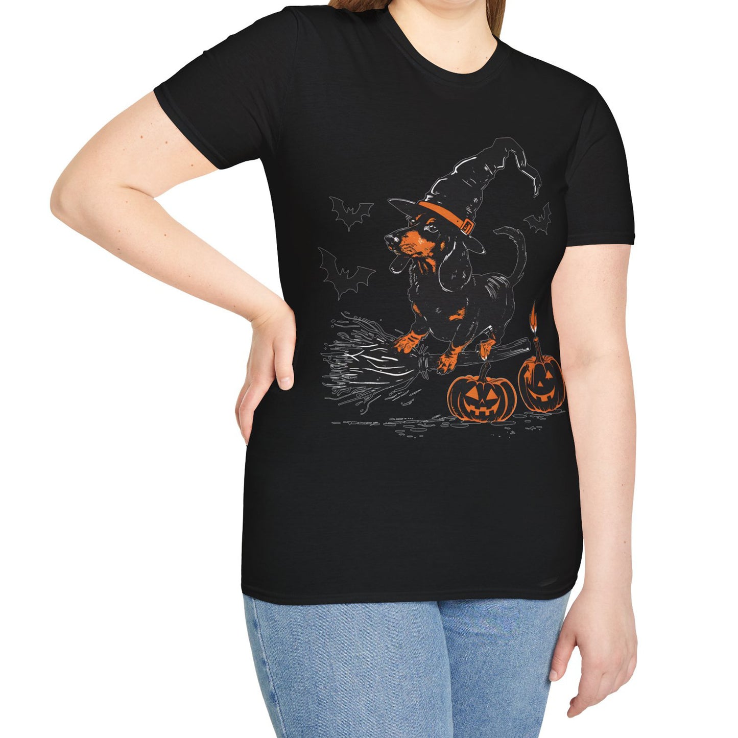"Hocus Pocus" Black and Tan Smooth-Haired Dachshund Halloween Unisex Softstyle T-Shirt