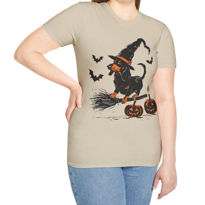 "Hocus Pocus" Black and Tan Smooth-Haired Dachshund Halloween Unisex Softstyle T-Shirt
