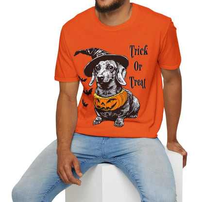 "Trick Or Treat" Smooth-Haired Dachshund Halloween Unisex Softstyle T-Shirt