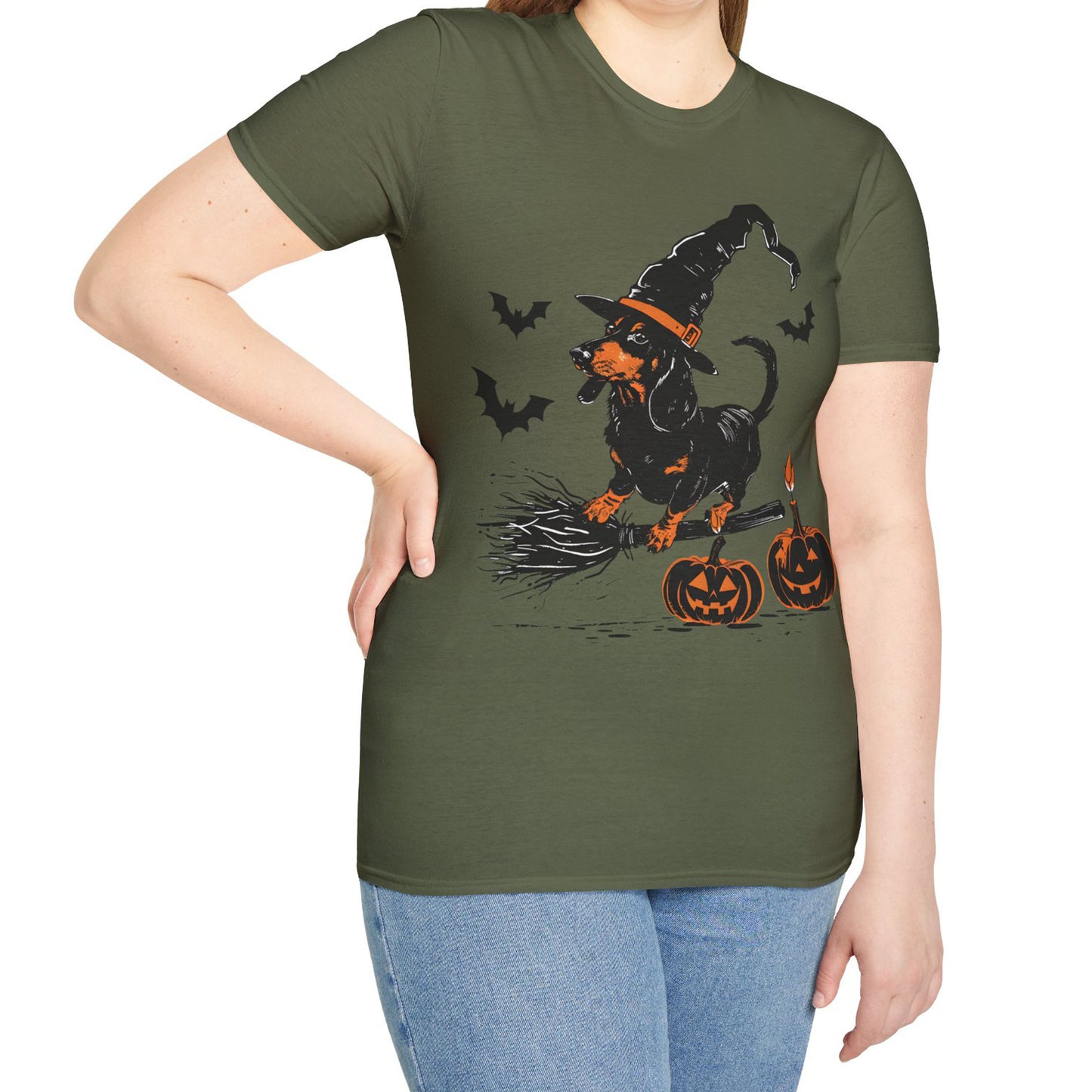 "Hocus Pocus" Black and Tan Smooth-Haired Dachshund Halloween Unisex Softstyle T-Shirt