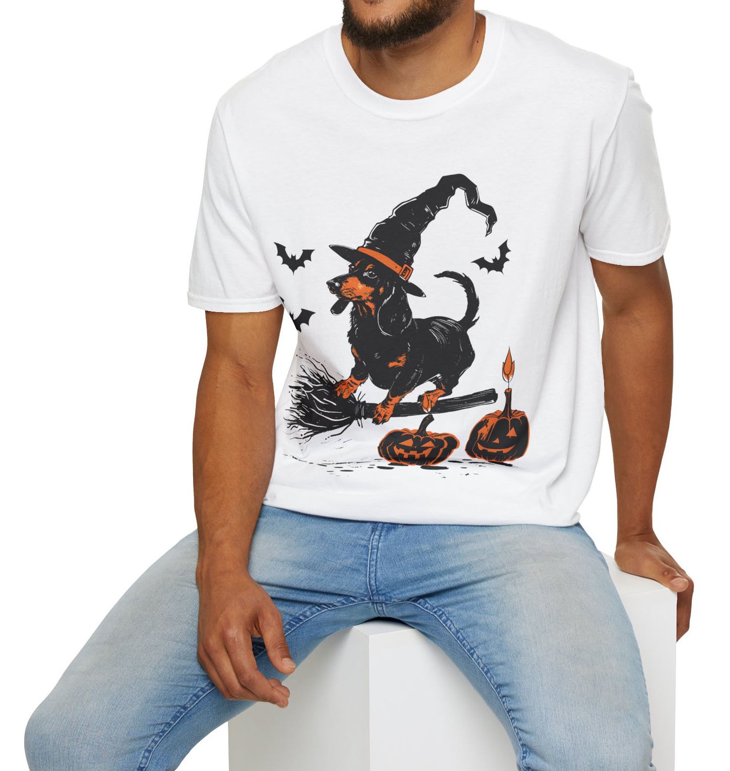 "Hocus Pocus" Black and Tan Smooth-Haired Dachshund Halloween Unisex Softstyle T-Shirt