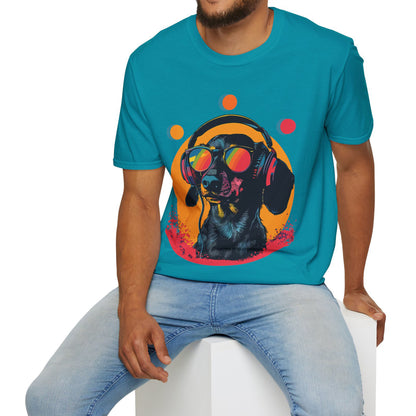 "Groove On" Black & Tan Smooth-Haired Dachshund Unisex Softstyle T-Shirt