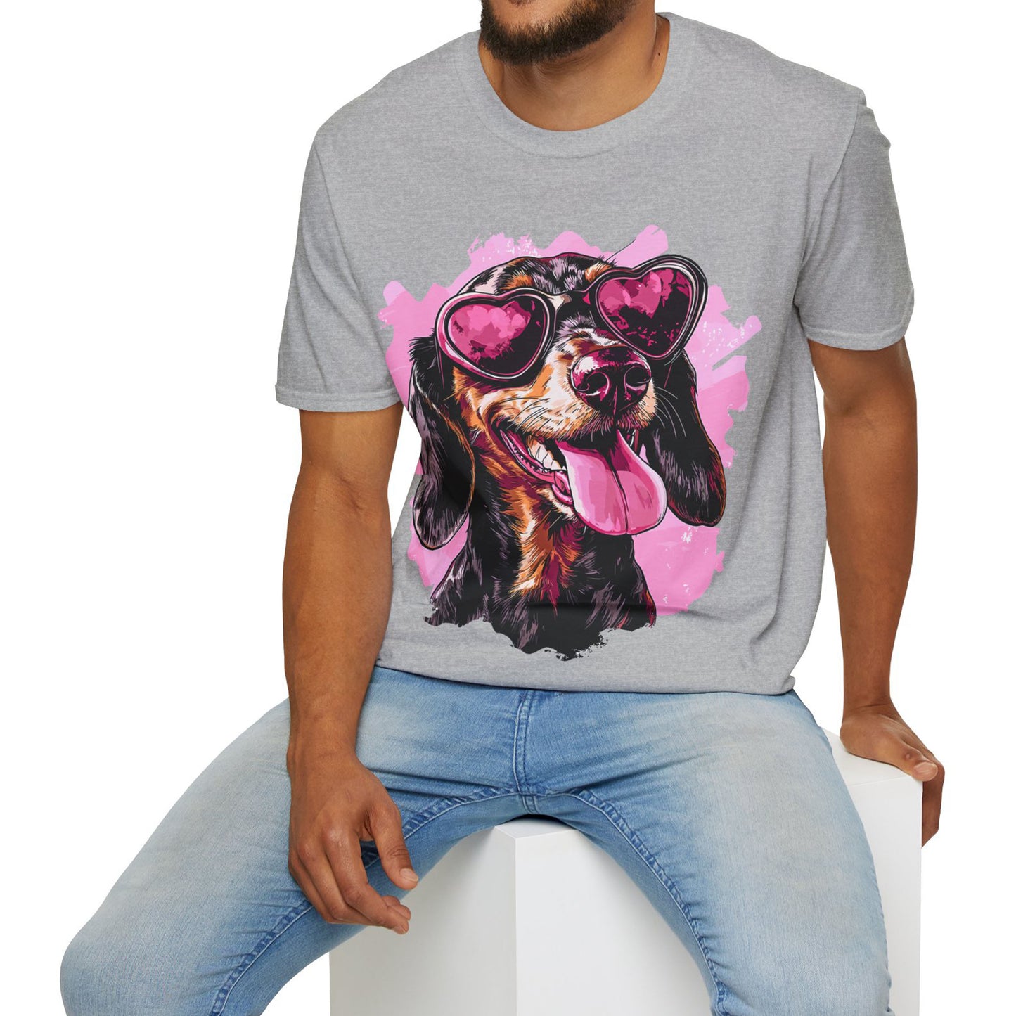 "Heart Eyes" Black & Tan Smooth-Haired Dachshund Unisex Softstyle T-Shirt
