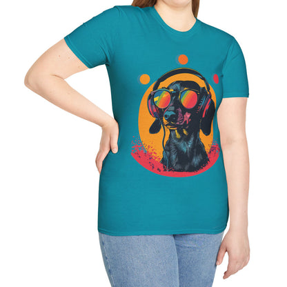 "Groove On" Black & Tan Smooth-Haired Dachshund Unisex Softstyle T-Shirt