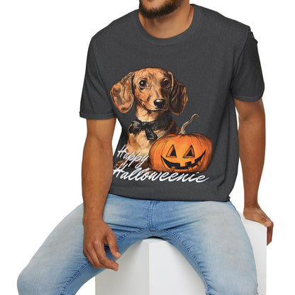 "Bowtie" Tan Smooth-Haired Dachshund Halloween Unisex Softstyle T-Shirt